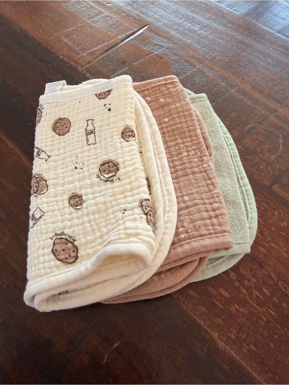 👚CLOSET CLEANOUT SALE👖 Neutral Burp Cloth Set - Soft Cotton NEW no tag